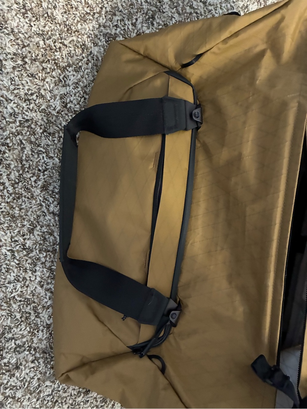Peak design x Huckberry 35L coyote tan duffel bag - Picture 5 of 8